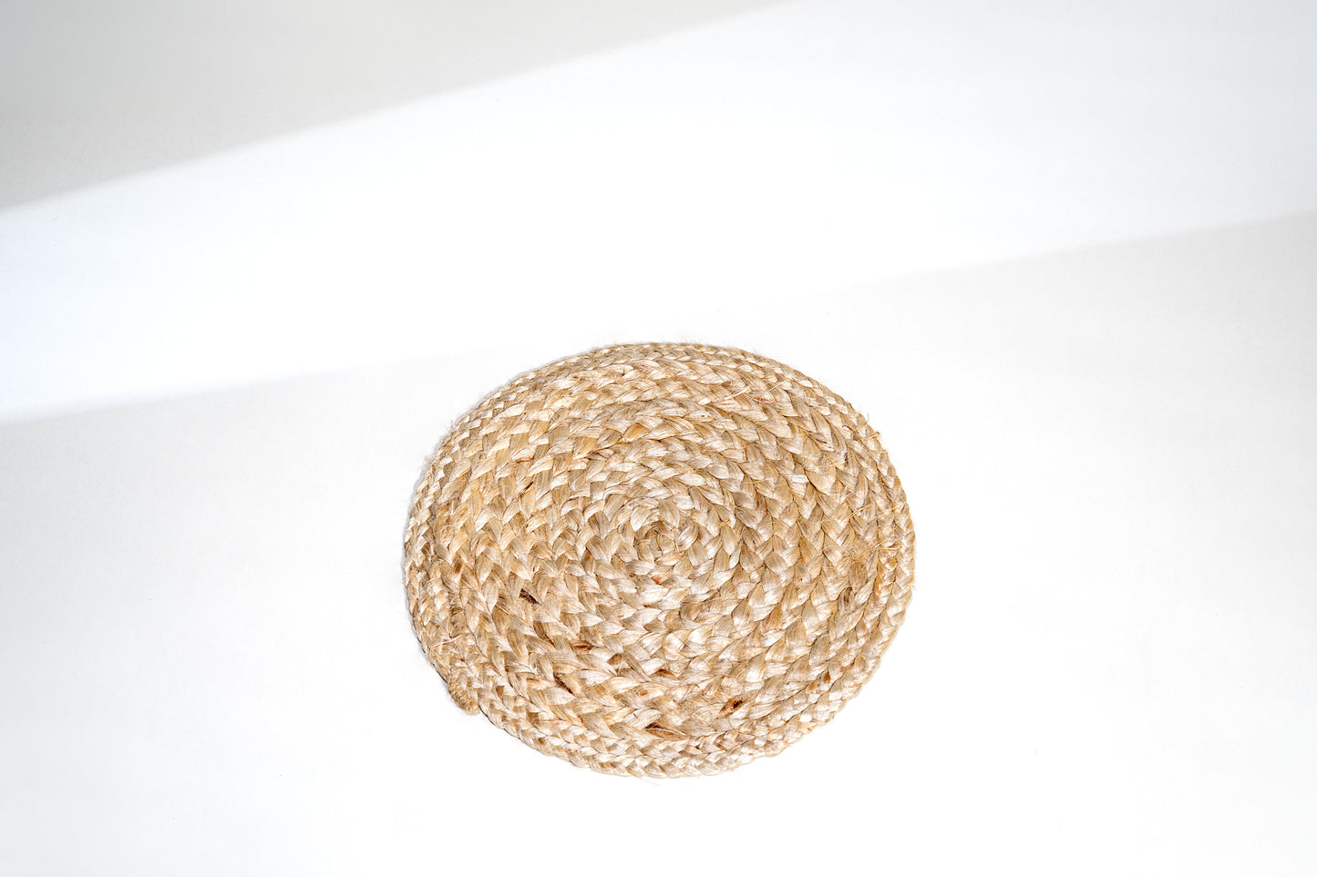 Light Natural Braided Round Jute Table Mat - Set of 2 (J-0082W)