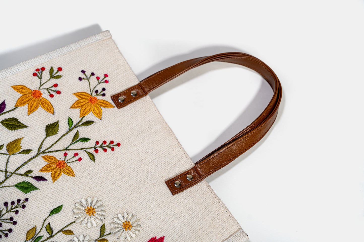 Wildflower Meadow Embroidered Jute Tote Bag - White (J-0025)